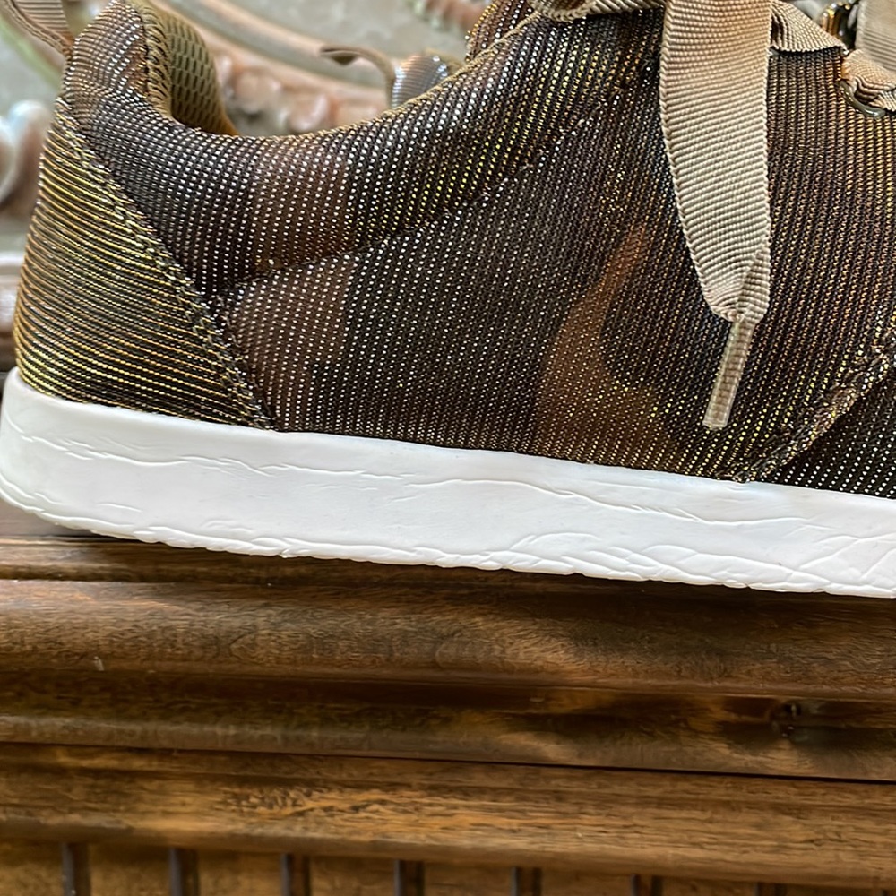 Camo - Picture 4 of 4